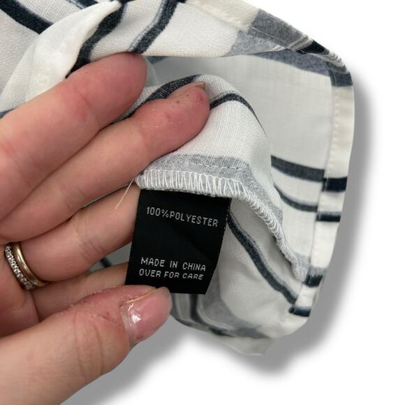 NEW BCX Striped Collared Button Up Shirt Size Large Blue Career Work NWT - Picture 8 of 10